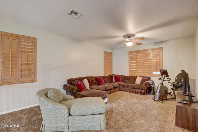 Building Photo - 26844 N 89th Dr