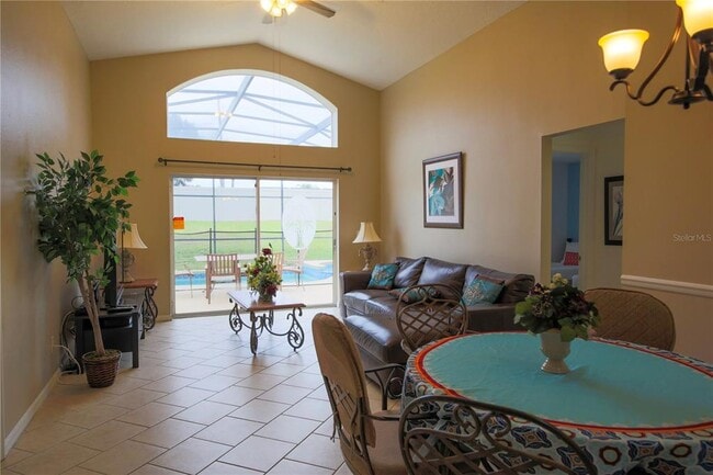 Building Photo - 1224 Solana Cir