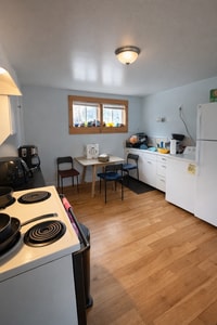 Building Photo - 900 E Houghton Ave