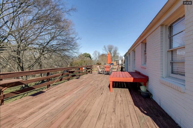 Building Photo - Charming 2 Bedroom Rental Home in Nashville with 1500 Sq Ft - Must See!