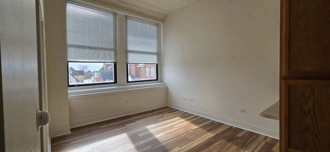 Building Photo - 1800 Jefferson St