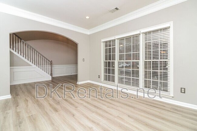 Building Photo - 1072 Blankets Creek Dr