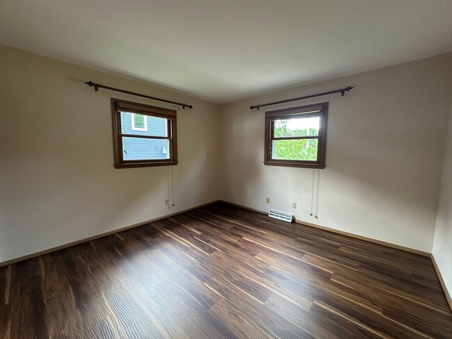 Building Photo - 2830 Waubesa Ave