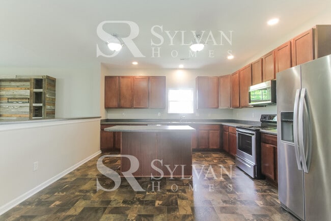 Building Photo - Life Just Got Better!