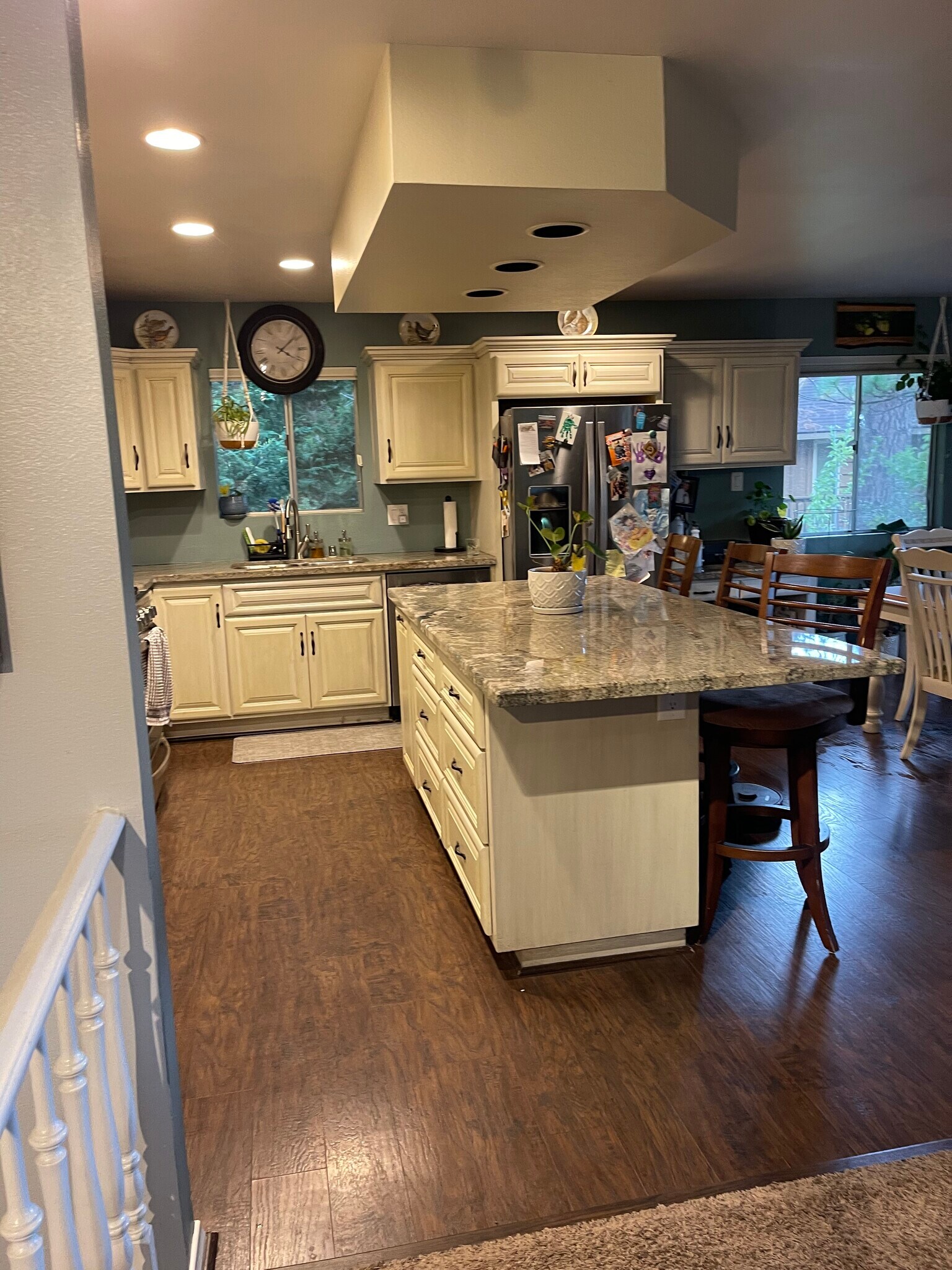 Building Photo - 2446 Spring Oak Dr