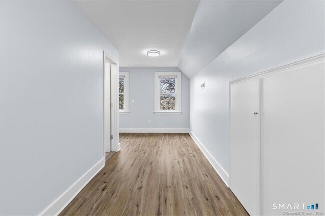 Building Photo - 55 Admiral St