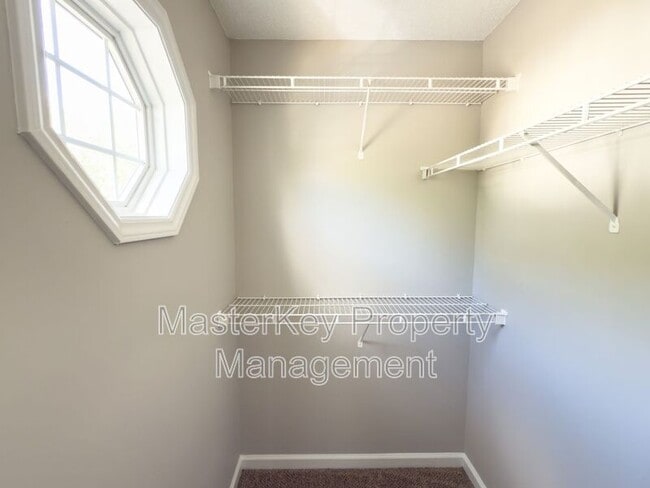 Building Photo - 5637 Fieldcross Ct