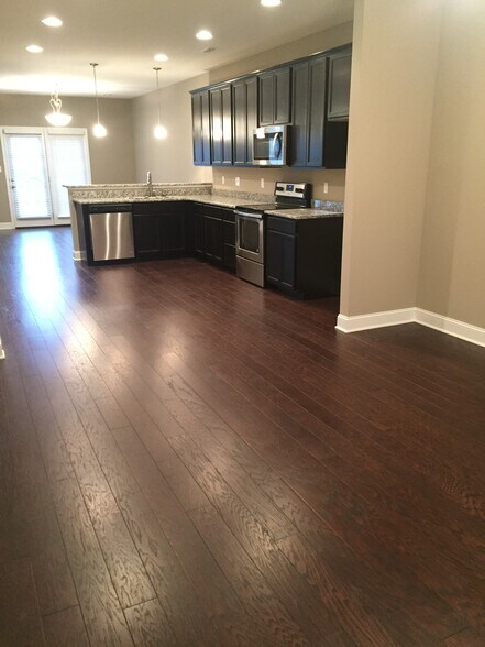 kitchen - 1636 Silver Spur Ln