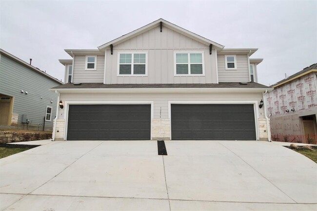 Building Photo - 15236 Sweet Mimosa Dr