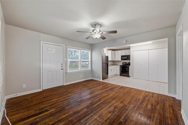 Building Photo - 108 Poplar St