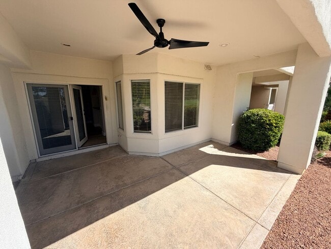 Building Photo - 7605 Rolling View Dr