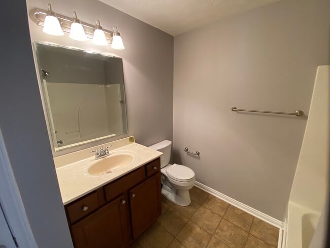 Building Photo - 4821 Wembley Way