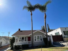 Building Photo - 1137 W 9th St