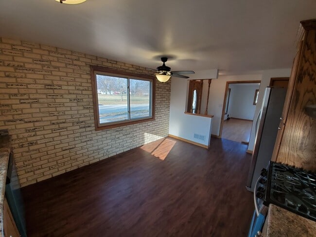 Building Photo - 3 bedroom Northside ranch