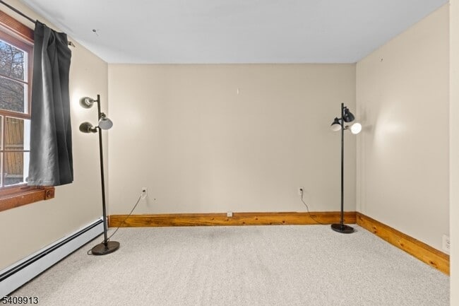 Building Photo - 147 Millbrook Ave