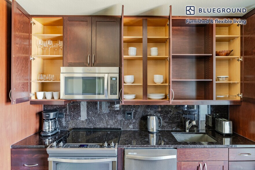 Building Photo - 214 Barton Springs Rd