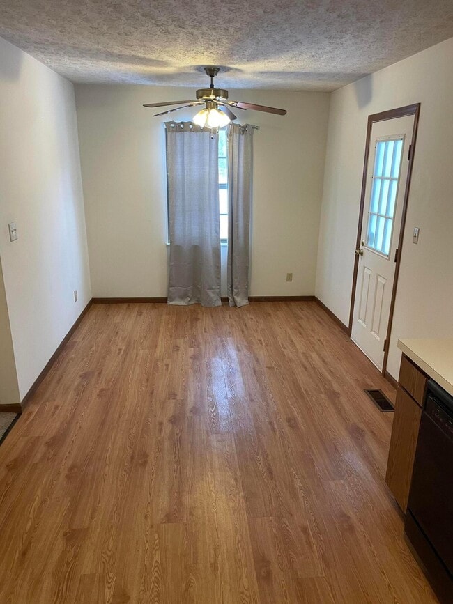 Building Photo - 6680 Birchton St