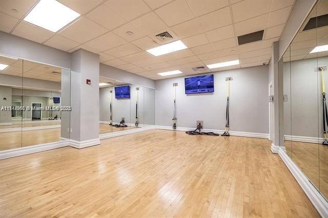 Building Photo - 2501 S Ocean Dr