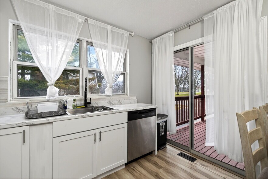 Building Photo - 4432 Renwood Dr