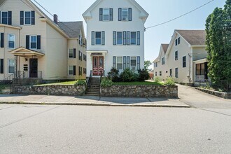 Building Photo - 135 Sagamore St