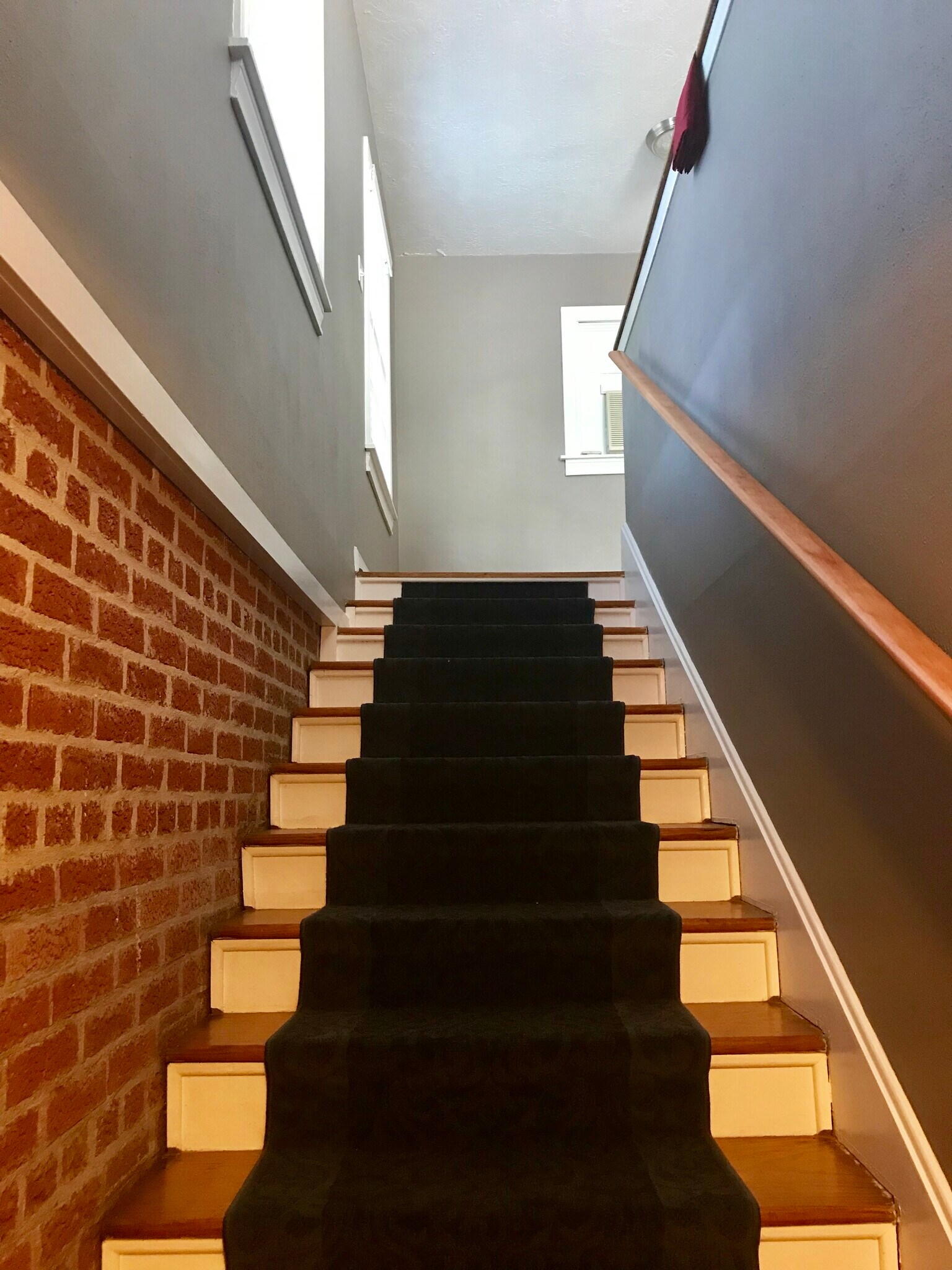 Entryway - 4710 Mt Vernon St