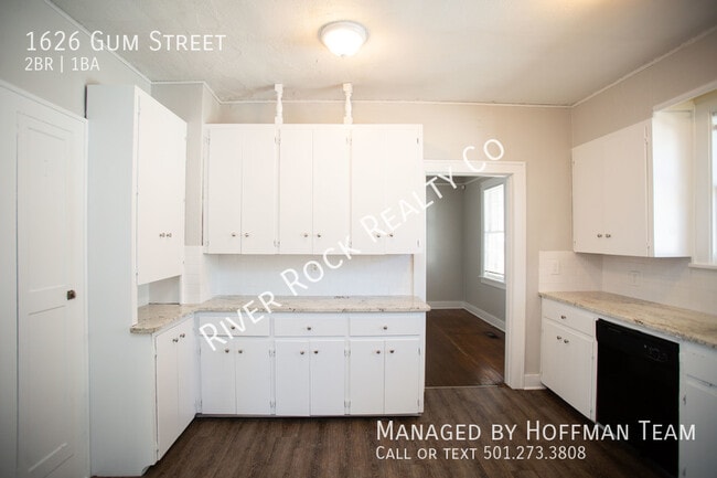 Building Photo - 1626 Gum St