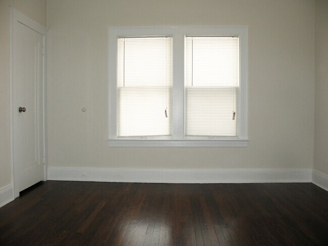 Building Photo - 3585 Chelton Rd