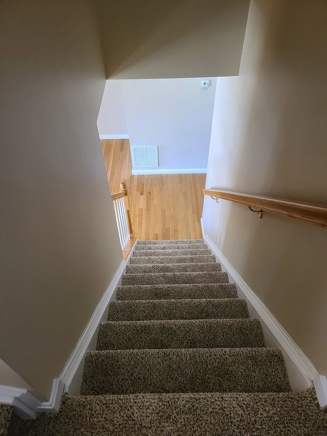 Building Photo - 3 Bedroom Townhome for Rent in Waynesboro