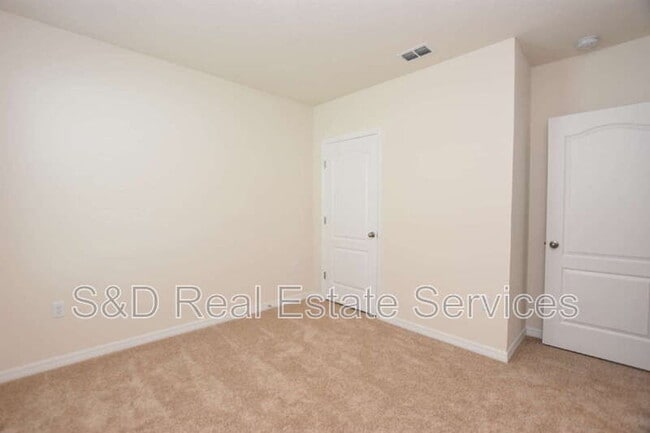 Building Photo - 5552 Siltstone St