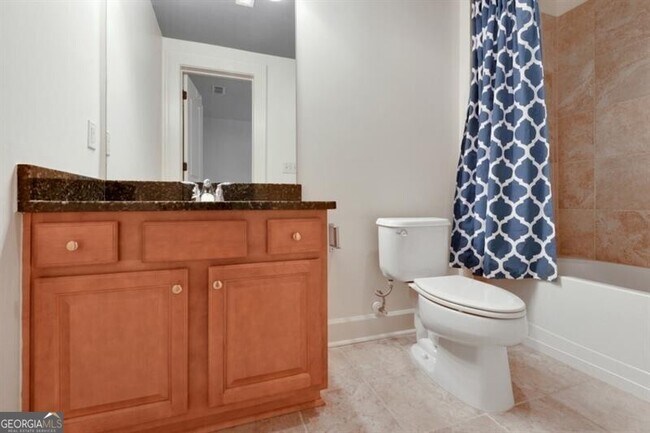 Building Photo - 807 Creekgarden Court