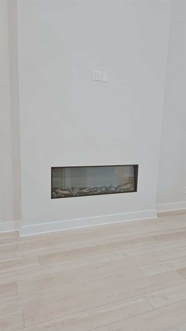 Building Photo - 26018 Maple Bloom Dr