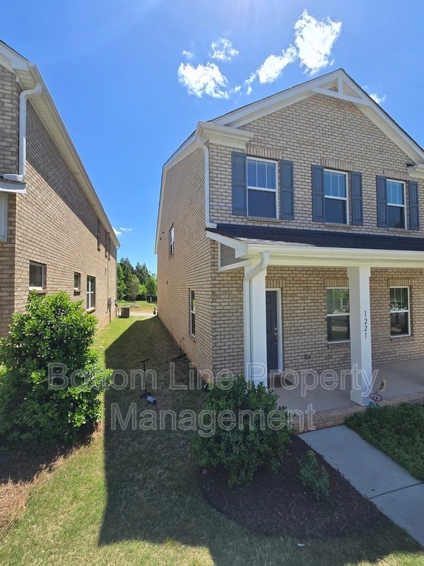 Building Photo - 1221 Colgher St