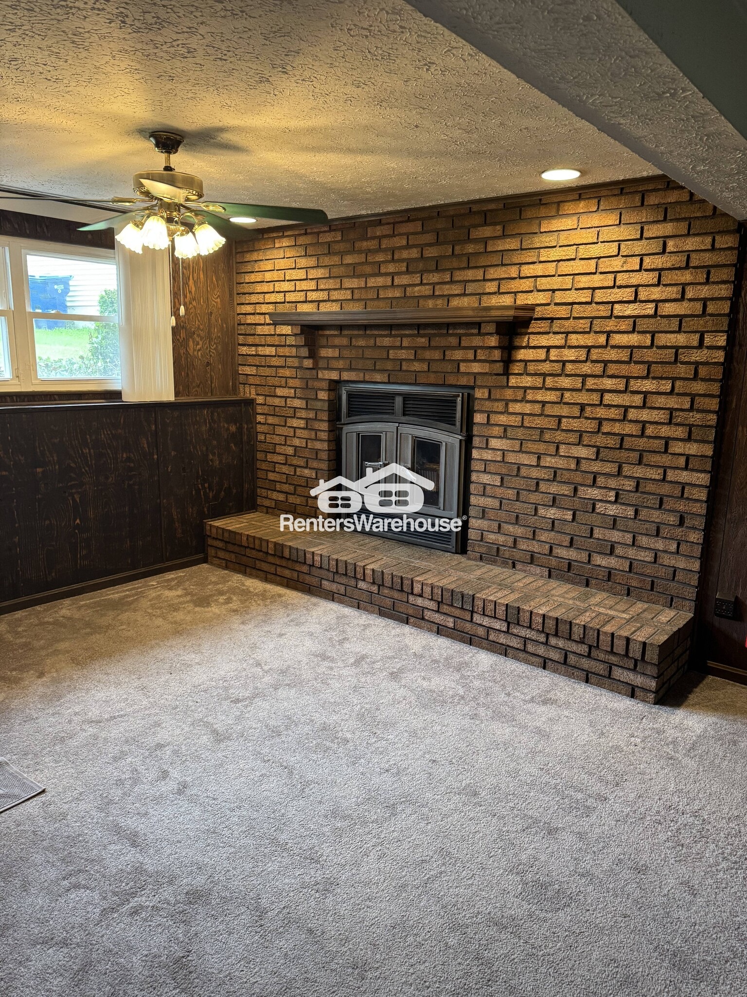 Building Photo - 7107 Avesbury Ln