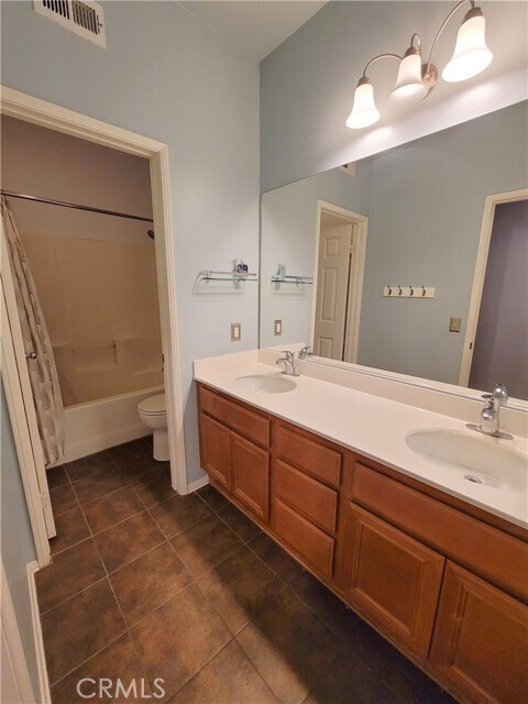 Building Photo - 1331 Silver Torch Dr