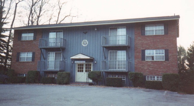 Primary Photo - Bellewood Arms