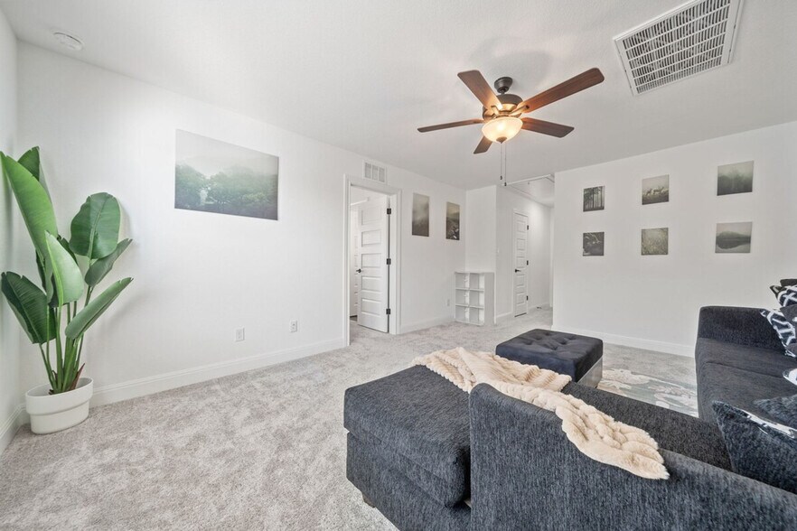 Building Photo - 12105 Bacalar Bnd