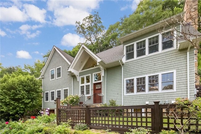 Building Photo - 81 Edgemont Rd