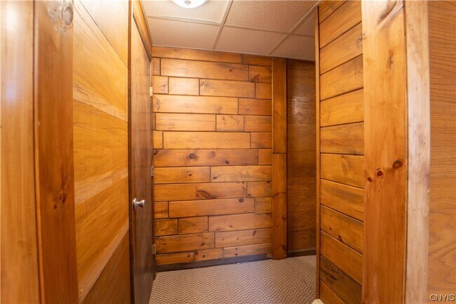 Building Photo - 17 High St