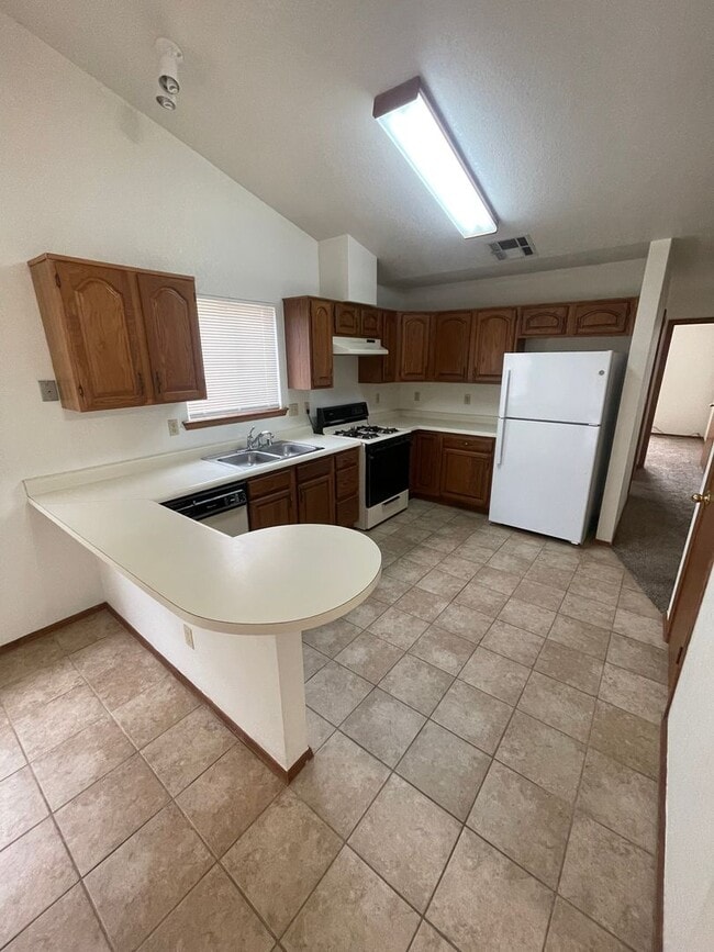 Building Photo - Cozy 3 Bedroom/2 Bath Home in Las Colinas