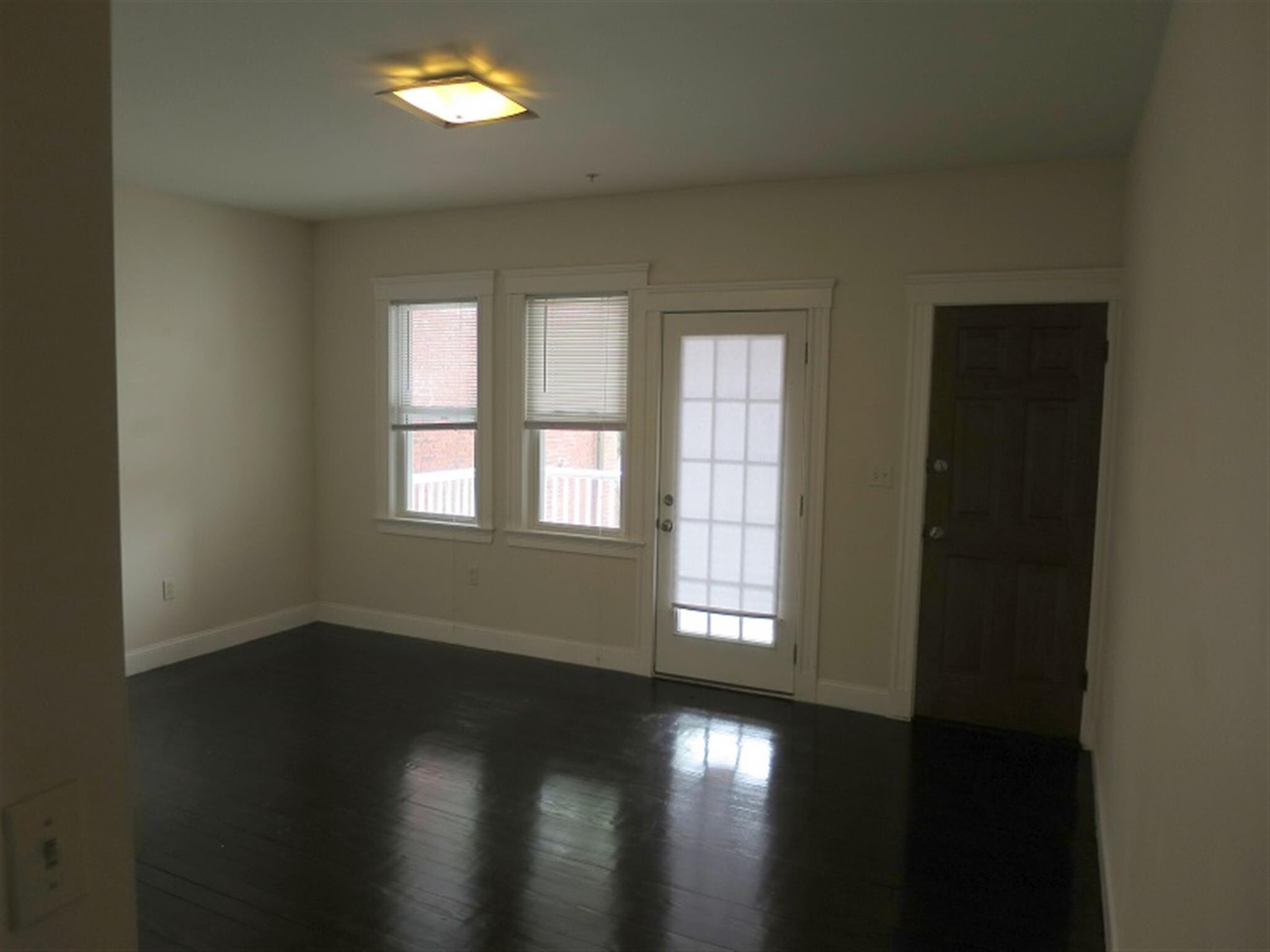 Building Photo - 6 Giles Park