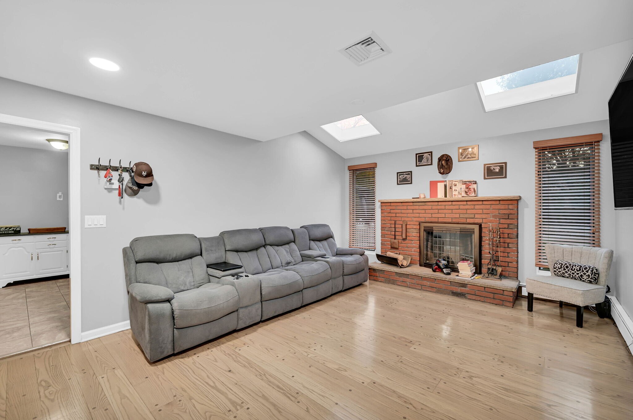 Building Photo - 15 Sweetwood Ct