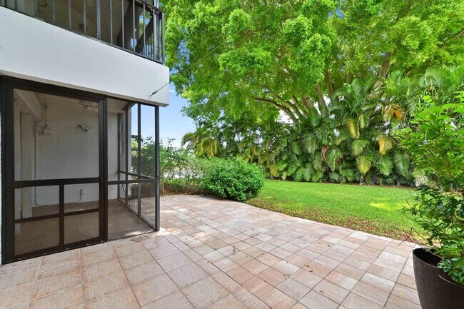 Building Photo - 1900 Presidential Way