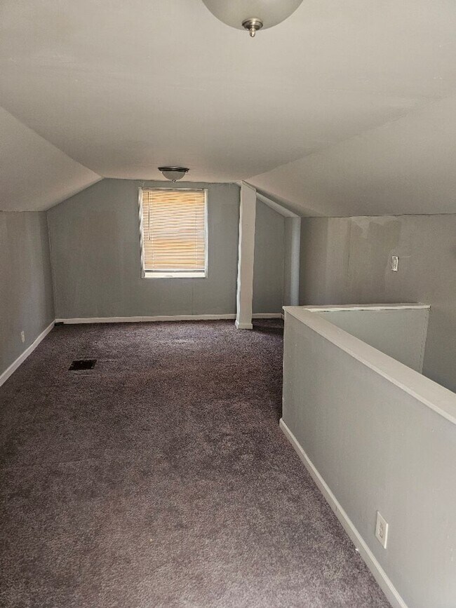 Building Photo - 10440 Nottingham Rd