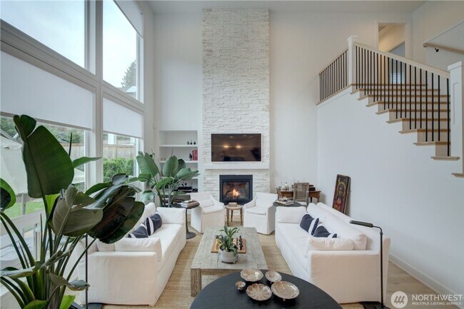 Building Photo - 5Bd/4.5Ba Sammamish House