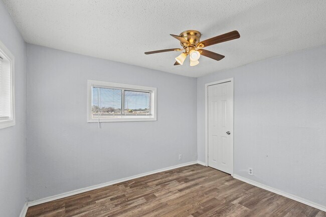 Building Photo - 228 Orange St