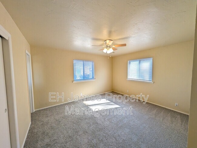 Building Photo - 3209 S 88th E Ave