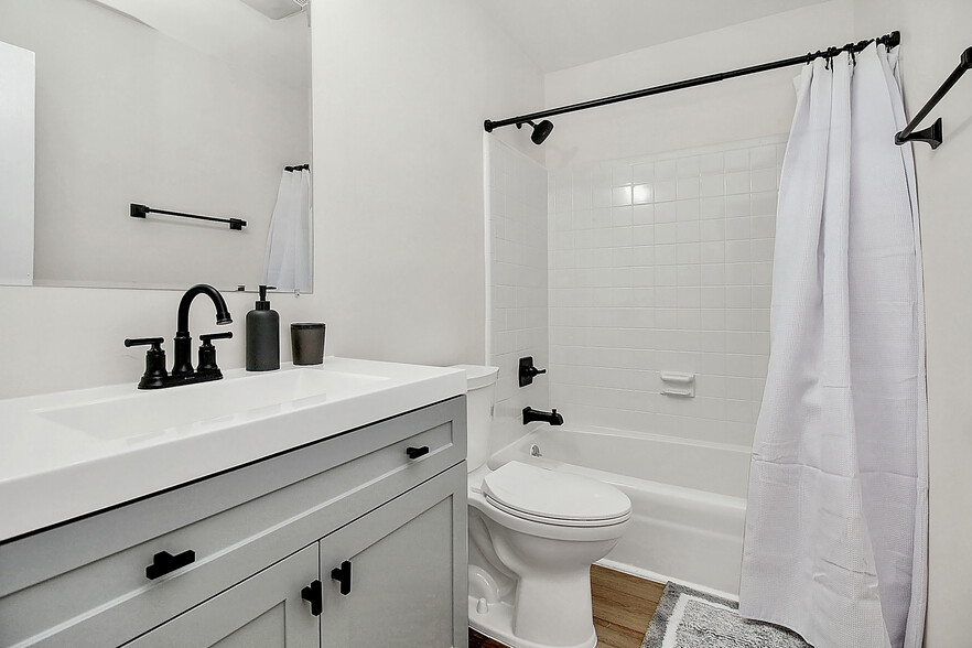 Bathroom #1 - 6314 Old Pineville Rd