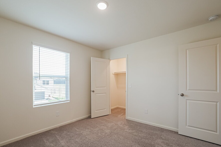 Building Photo - 6179 Pine Cir
