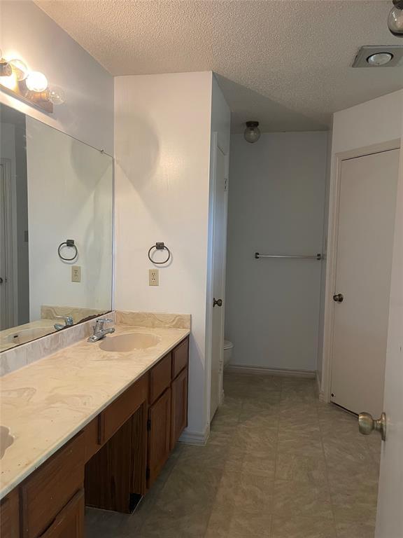 Building Photo - 6610 Windrift Way