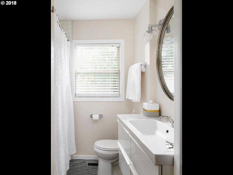 Building Photo - 12920 SW Faircrest St